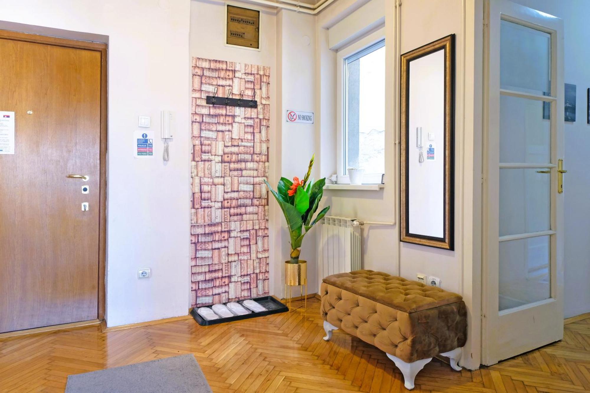 Windows City Apartment Belgrade Luaran gambar