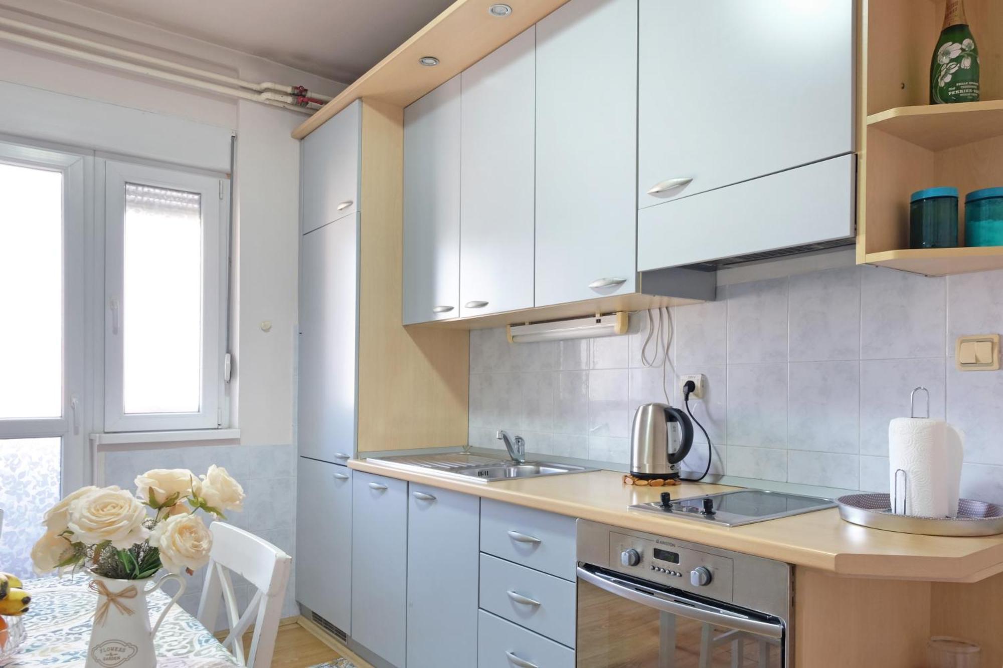 Windows City Apartment Belgrade Luaran gambar