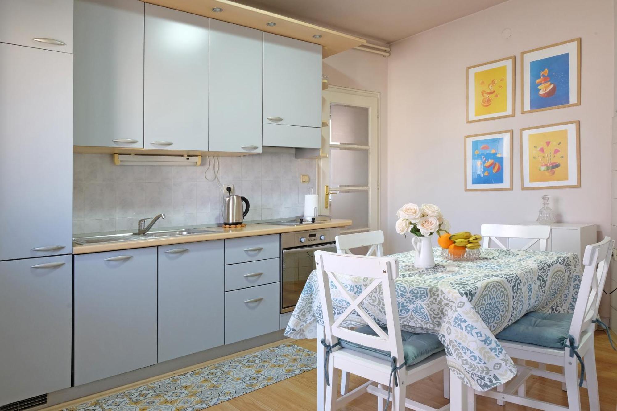 Windows City Apartment Belgrade Luaran gambar